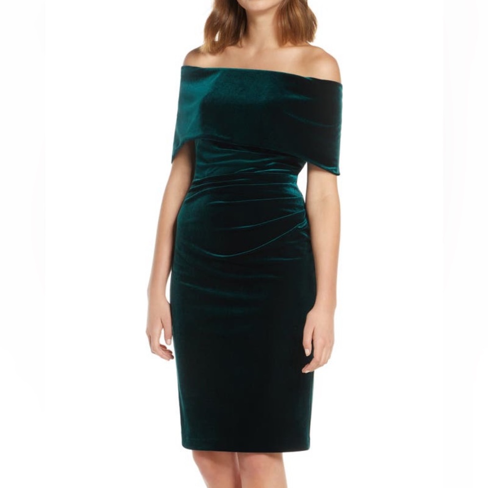 Vince Camuto Green Velvet Off The Shoulder Dress